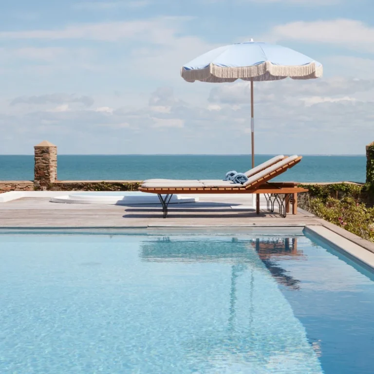 piscine-exterieur-les-hautes-mers